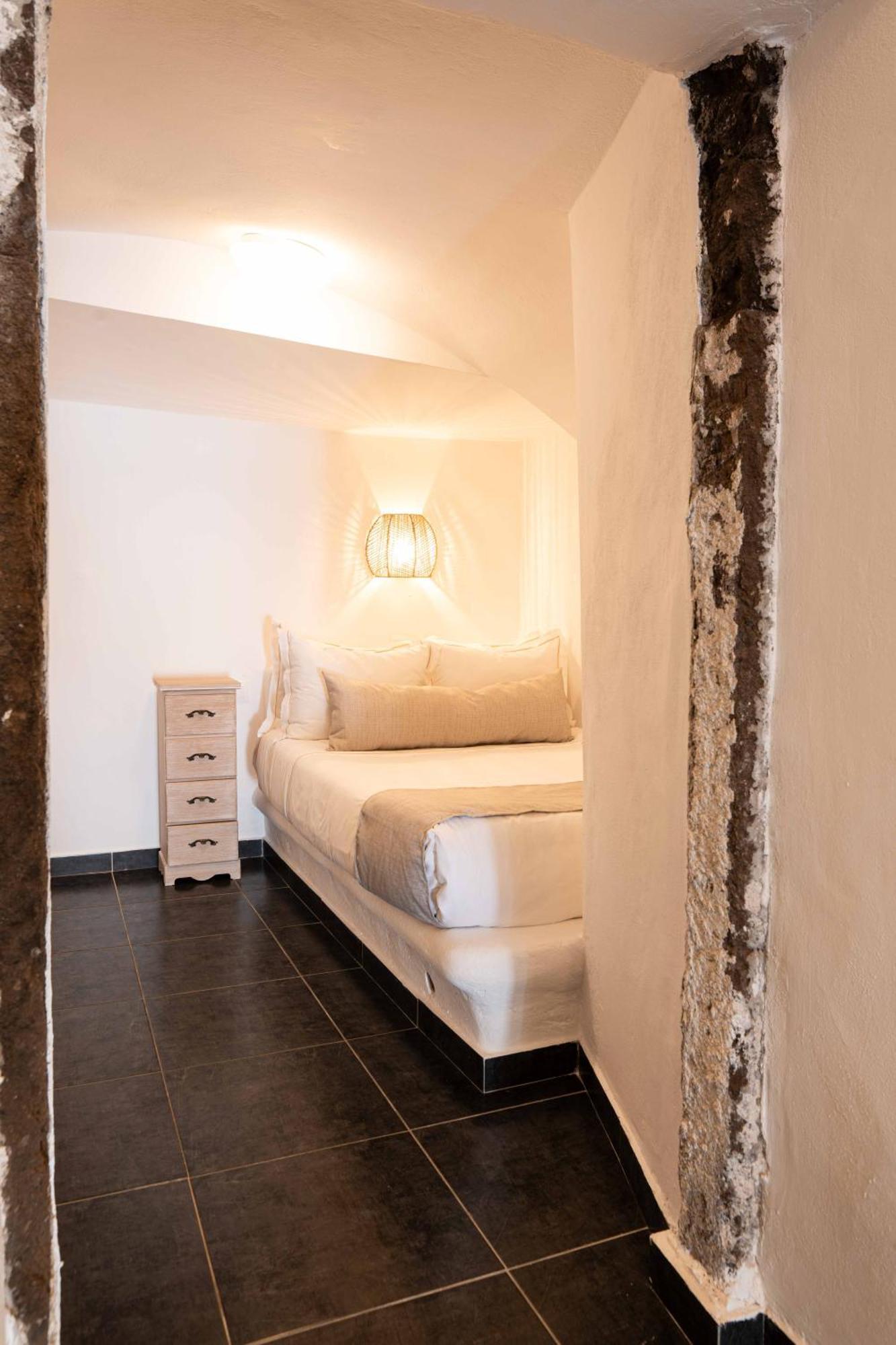 Bed and Breakfast La Roka, Cliffside Memories Имеровигли Экстерьер фото